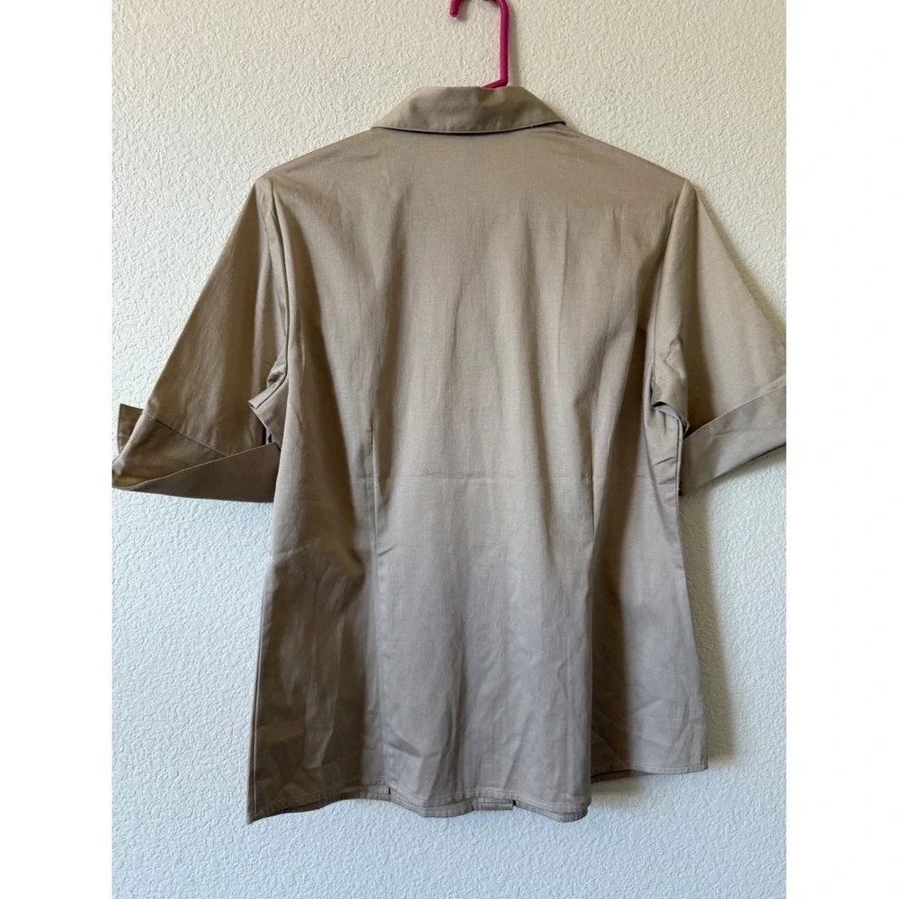 Geoffrey Beene Sport Womens Stretch Button Down Shirt Blouse Khaki Tan Size L